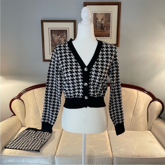 Houndtooth Black & White Matching Cardigan & Mini Skirt Set Size Small - Picture 11 of 14